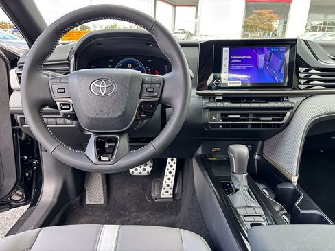 New 2026 Toyota Camry SE image 14