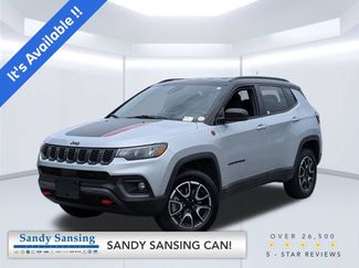 Used 2024 Jeep Compass Trailhawk AWD/4WD video 1