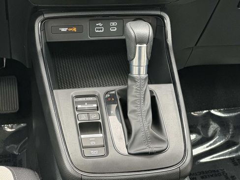 Used 2025 Honda CR-V EX image 6
