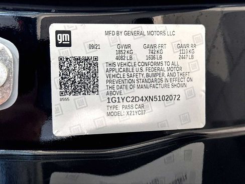 Used 2022 Chevrolet Corvette Stingray Premium Cpe w/ Z51 Performance Package RWD image 32