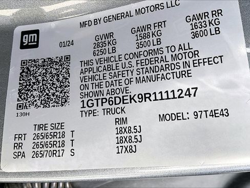 Used 2024 GMC Canyon AT4 w/ Canyon Safety Plus Package image 33