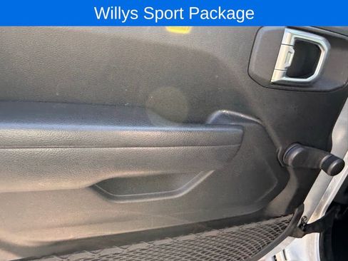 Used 2022 Jeep Gladiator Sport AWD/4WD image 5