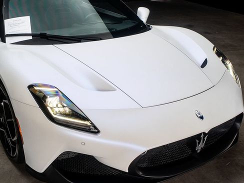 Used 2022 Maserati MC20 Coupe RWD image 11
