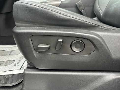 Used 2022 Chevrolet Silverado 1500 LTZ w/ LTZ Premium Package image 21