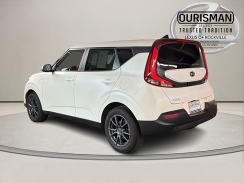 Used 2020 Kia Soul LX FWD image 6
