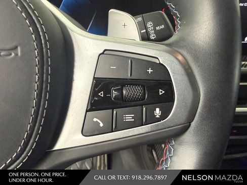 Used 2025 BMW X7 M60i AWD/4WD image 24