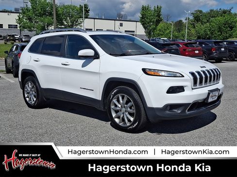 Used 2018 Jeep Cherokee Limited AWD/4WD image 1