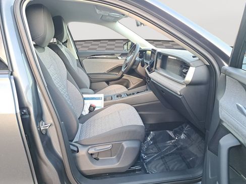 New 2025 Volkswagen Tiguan S AWD/4WD image 18