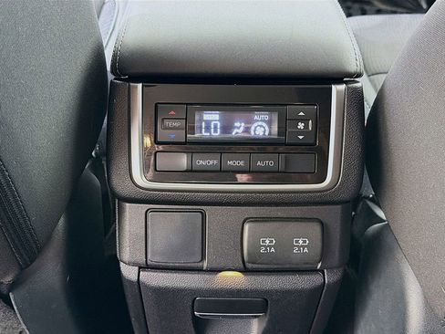 Used 2021 Subaru Ascent Premium w/ Convenience Package AWD/4WD image 38