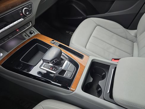 Used 2022 Audi Q5 2.0T Premium Plus image 25