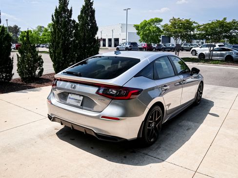 Certified 2025 Honda Civic Sport image 10