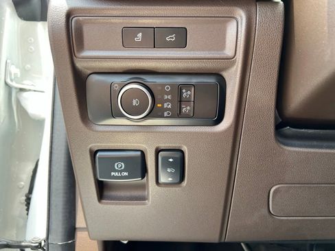 Used 2024 Ford Expedition King Ranch RWD image 27