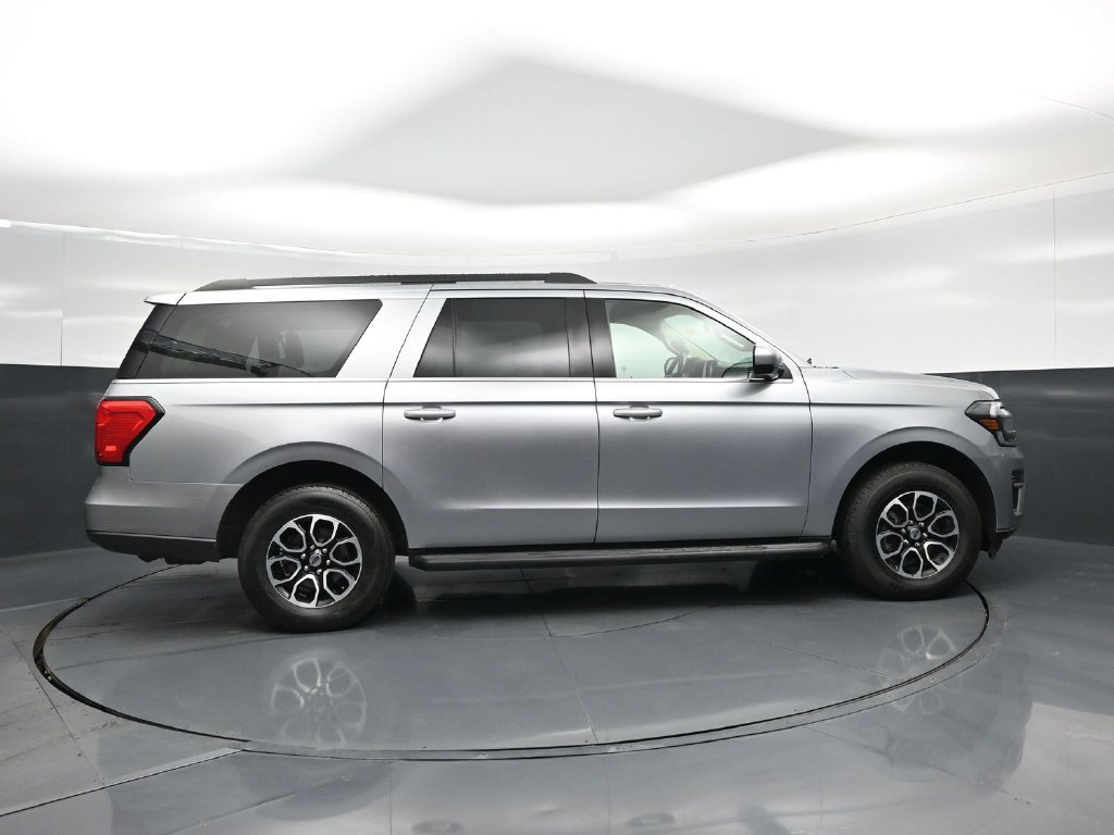 Used 2024 Ford Expedition Max XLT AWD/4WD image 28