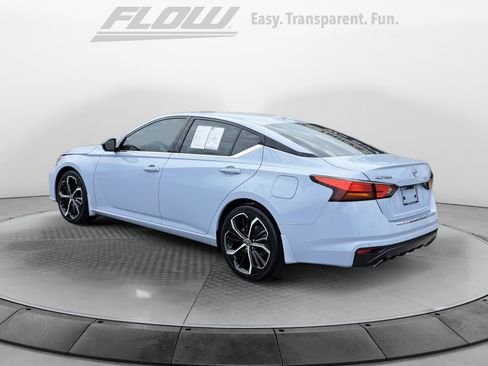 Used 2023 Nissan Altima 2.5 SR FWD image 6