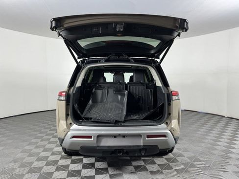 Used 2023 Nissan Pathfinder Platinum w/ Cargo Package AWD/4WD image 48