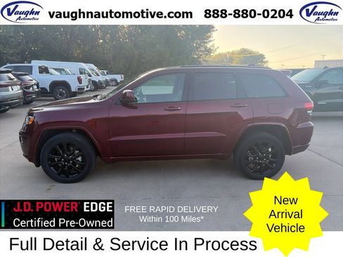 Used 2021 Jeep Grand Cherokee Laredo X AWD/4WD image 1