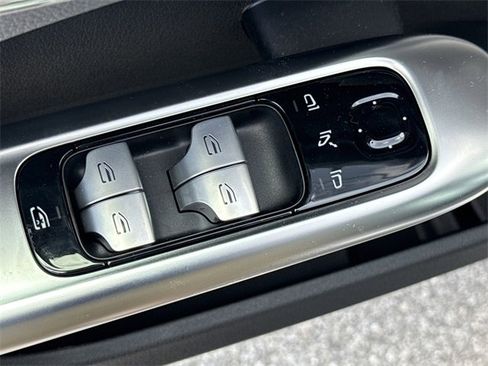 New 2025 Mercedes-Benz C 300 Sedan image 20