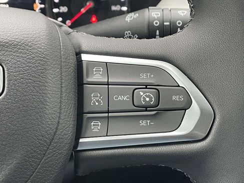 New 2026 Jeep Compass Limited image 32