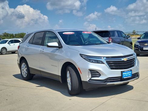 Certified 2022 Chevrolet Equinox LT image 3