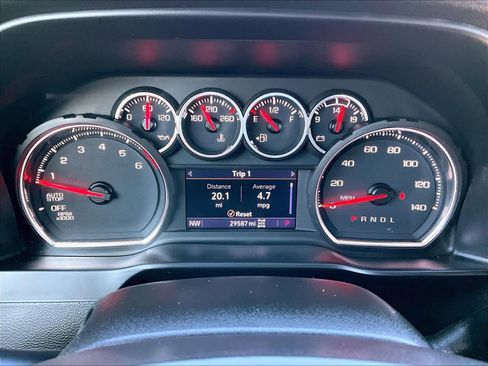 Used 2021 Chevrolet Silverado 1500 RST image 25