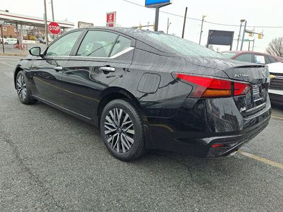 Used 2024 Nissan Altima 2.5 SV w/ SV Premium Package