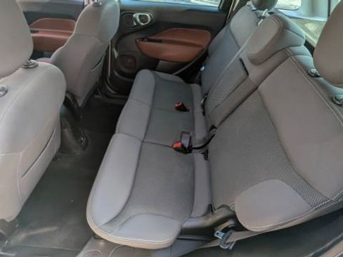 Used 2014 FIAT 500L Trekking w/ Popular Equipment Group image 18