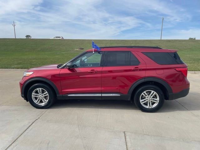Certified 2023 Ford Explorer XLT AWD/4WD image 7