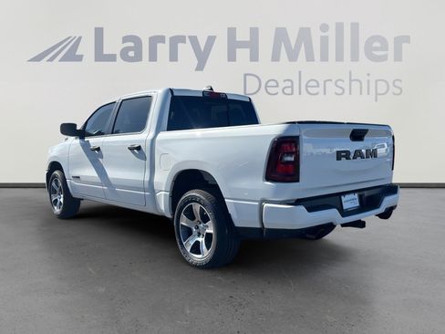 New 2026 RAM 1500 Express image 4