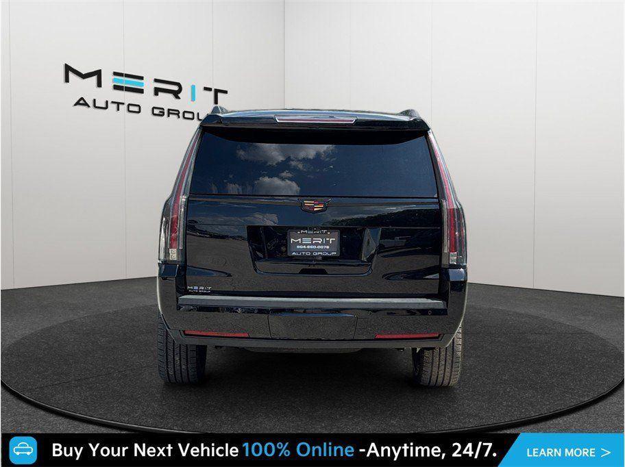 Used 2019 Cadillac Escalade Luxury w/ Escalade Sport Edition AWD/4WD image 8