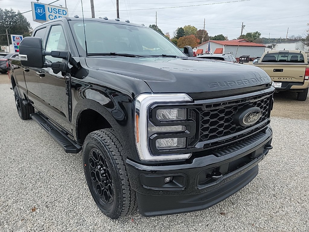 New 2026 Ford F350 Lariat w/ Black Appearance Package AWD/4WD image 3