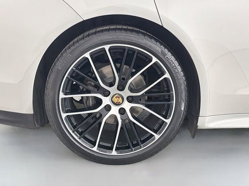 Certified 2023 Porsche Panamera Platinum Edition image 13