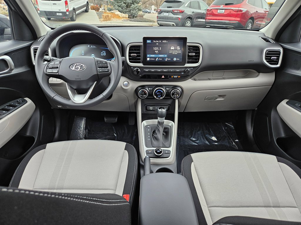 Used 2026 Hyundai Venue SEL FWD image 16