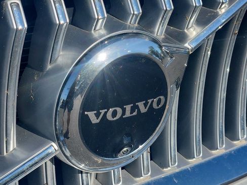 Used 2025 Volvo XC90 T8 Plus w/ Protection Package Premier AWD/4WD image 4