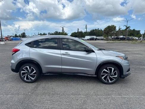 Used 2019 Honda HR-V Sport image 4