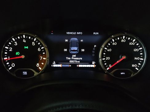 Used 2017 Jeep Renegade Trailhawk image 23