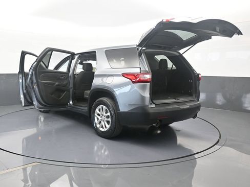 Used 2021 Chevrolet Traverse LS image 70