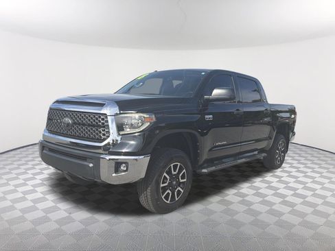 Used 2018 Toyota Tundra SR5 w/ TRD Off Road Package AWD/4WD image 3