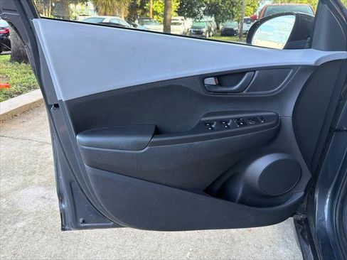Used 2019 Hyundai Kona SEL FWD image 14