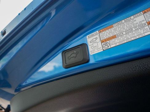 Used 2018 Toyota RAV4 Limited image 11