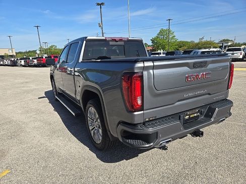 Used 2021 GMC Sierra 1500 Denali w/ Denali Ultimate Package image 3