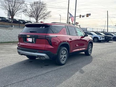 New 2026 Chevrolet Traverse LT w/ Enhanced Driving Package image 4