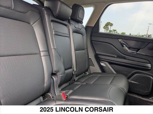 Used 2025 Lincoln Corsair FWD w/ Equipment Group 101A image 25