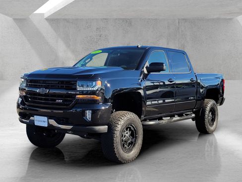 Used 2018 Chevrolet Silverado 1500 LT w/ All Star Edition image 8