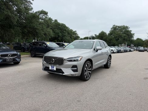Certified 2023 Volvo XC60 B5 Ultimate AWD/4WD image 2