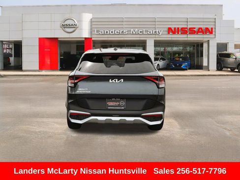 Used 2023 Kia Sportage EX FWD image 5