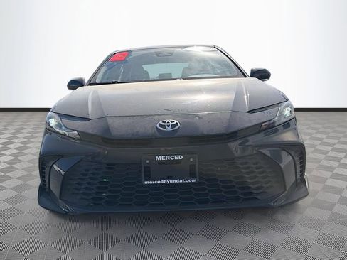 Used 2025 Toyota Camry SE FWD image 2