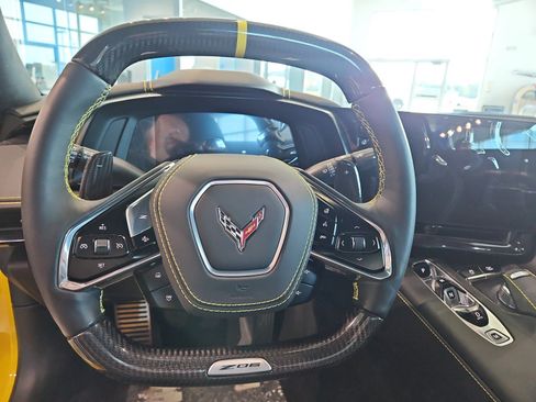 Used 2025 Chevrolet Corvette Z06 RWD image 10