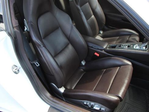 Used 2015 Porsche 911 Turbo S AWD/4WD image 18