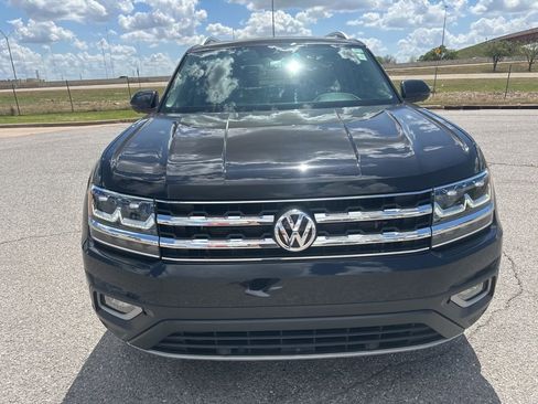 Used 2019 Volkswagen Atlas SEL Premium image 8