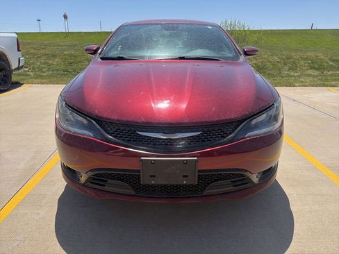 Used 2016 Chrysler 200 S w/ Comfort Group FWD image 7